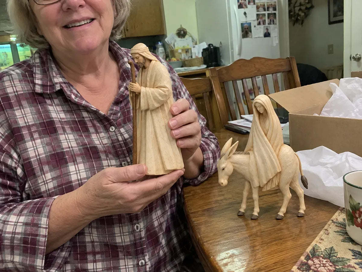 The Journey Before the Manger – Mary & Joseph Christmas Figurine Set